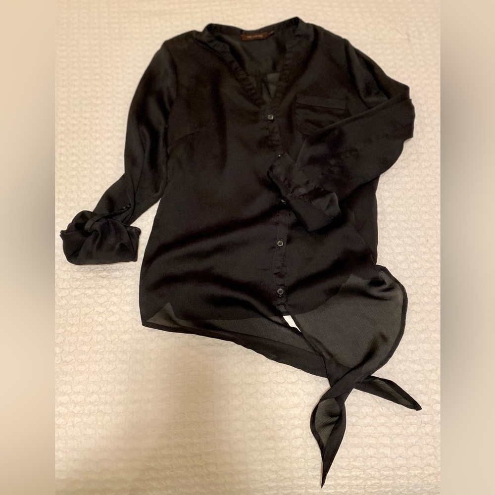 Black blouse | The Limited | Size Small